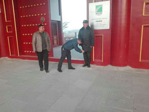 �������